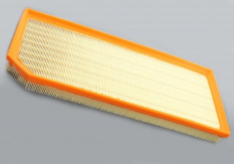 Фiльтроелемент повiтряний двигуна VAG 06F133843A