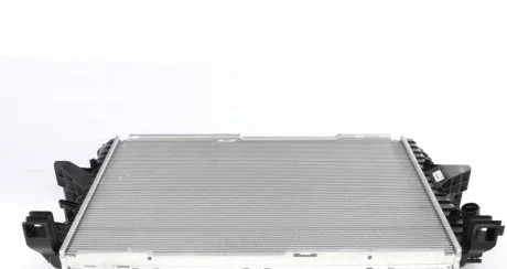Радиатор охлаждения двигателя VOLKSWAGEN TRANSPORTER 09- (пр-во) NRF 53154