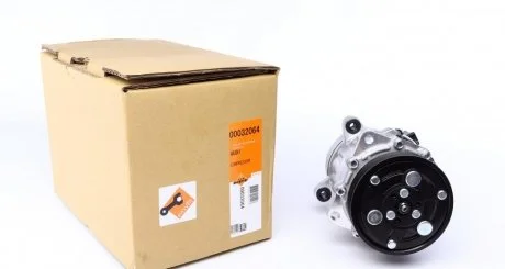 Компрессор кондиционера AUDI A3 96- (пр-во) NRF 32064