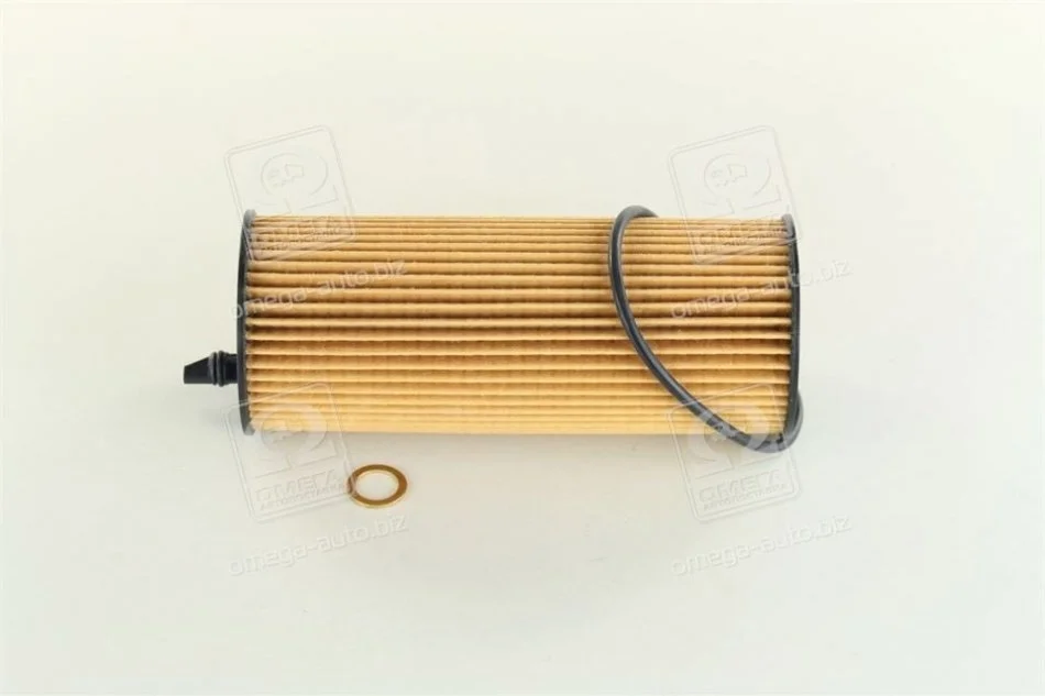 Фильтр масляный двигателя й BMW /XE579 (пр-во) CHAMPION COF100579E (фото 1)