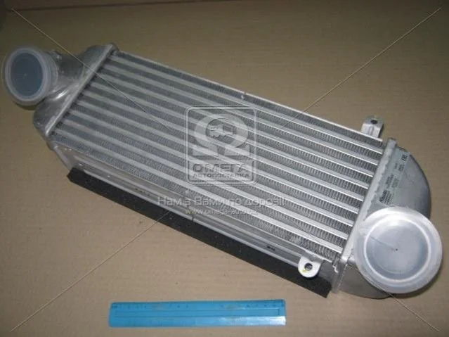 Интеркулер HYUNDAI SANTA FE (CM) (06-) (пр-во Nissens) NISSENS 96559 (фото 1)
