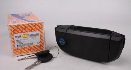 Ручка двери (передней/снаружи) (L) VW T4 90-03 (8370.05) AUTOTECHTEILE 3837005