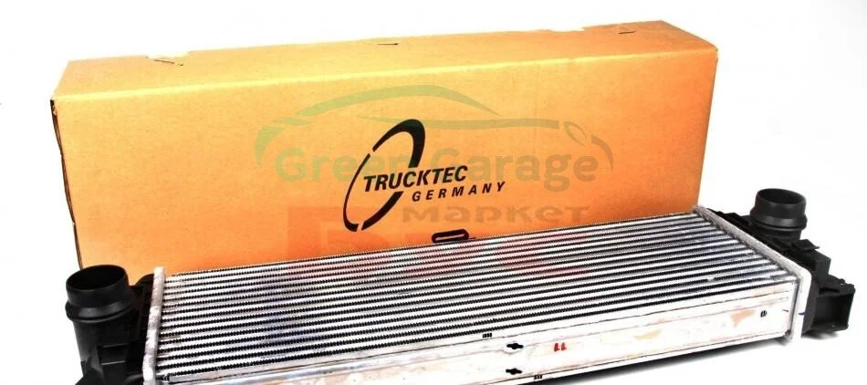 Радіатор інтеркулера, 2.2-3.0CDI (полуавтомат/АКПП) TRUCKTEC 0240258 (фото 1)