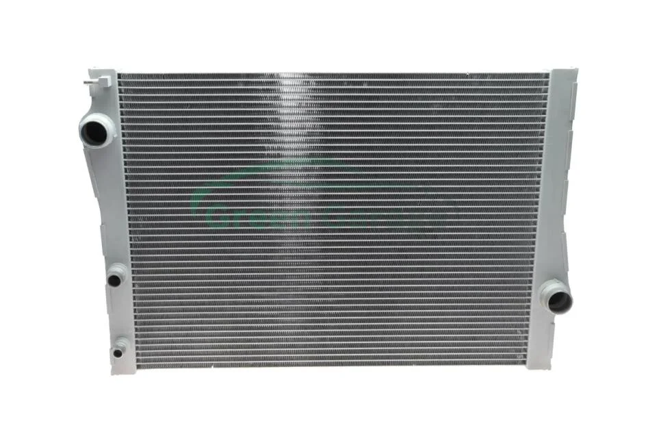 CHЭODNICA BMW X5 10- 3.0D, BMW X6 10- XDRIVE 20D MAHLE / KNECHT CR1049000S (фото 1)