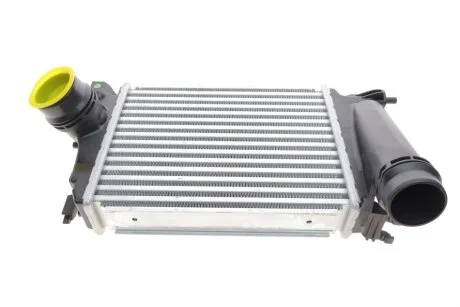 Інтеркулер RENAULT MEGANE 1,2 2015- QASHQAI II NRF 30972