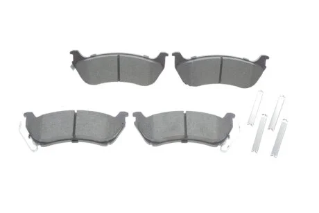 Гальмівні колодки, дискове гальмо (набір) BOSCH 0986424648