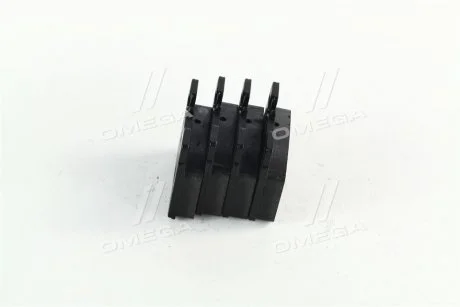 Колодка торм. диск. MB 190 (W201, W202) задн. (пр-во) REMSA 028220