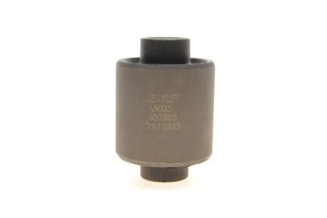 Сайлентблок важеля LAND ROVER FREELANDER SKF VKDS337505