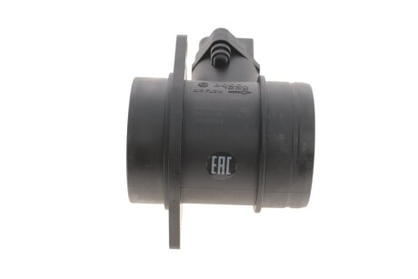 PRZEPЭYWOMIERZ POWIETRZA BMW 1 E81 1,6 BOSCH 028021803F