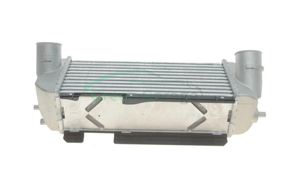 Інтеркулер HYUNDAI IX35 2,0CRDI NRF 30989 (фото 1)