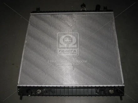 Радиатор охлаждения INFINITI QX (пр-во Nissens) NISSENS 69484