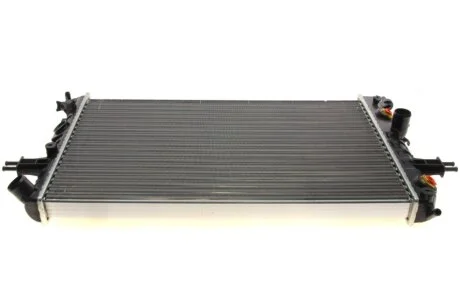 Радіатор, охолодження двигуна Van Wezel 37002254