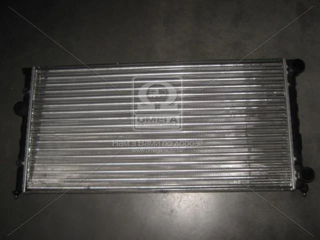 Радиатор охлаждения двигателя GOLF3/VENTO AT/MT 91-98 Van Wezel 58002109 (фото 1)