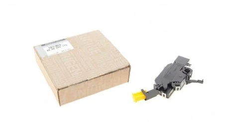 Вимикач привіду зчеплення RENAULT 8200666173