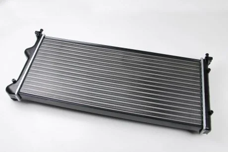 Радіатор двигуна (МКПП) THERMOTEC D7F022TT