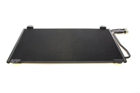Конденсор кондиционера MB SPRINT W901 MT/AT 95-  Van Wezel 30005219