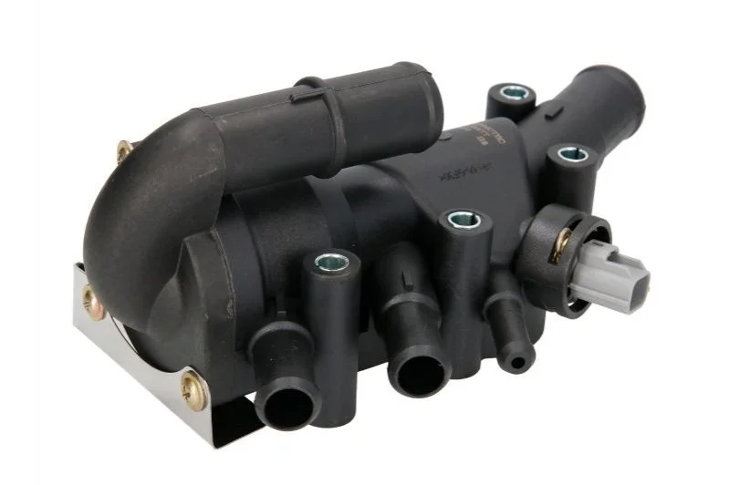 Корпус термостата FORD FIESTA, FIESTA IV, FIESTA V, FOCUS I, KA 1.0/1.3/1.6 09.96-11.08 THERMOTEC D2G006TT (фото 1)