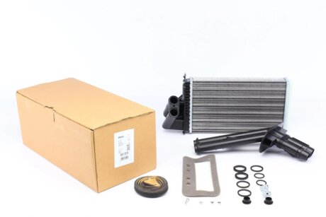 Радіатор пічки MAHLE / KNECHT AH103000S