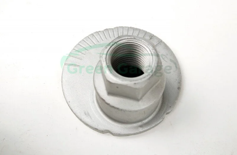 Гайка з ексцентриком Toyota Sequoia 00-/Land Cruiser 90 00-/Lexus GX 470 02- TOYOTA 4845235020 (фото 1)