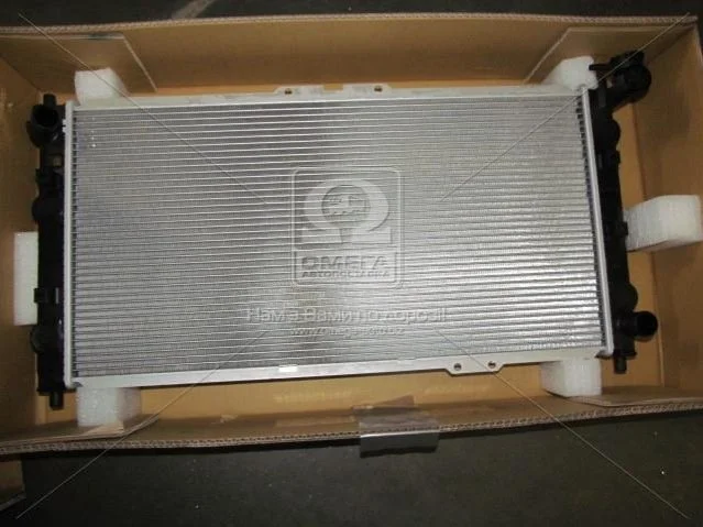 Радиатор охлаждения MAZDA 323F 1.5-1.8 (пр-во Nissens) NISSENS 62382A (фото 1)