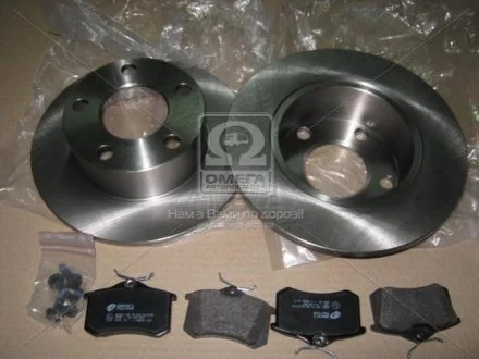 Комплект гальмівний задн. AUDI 100, AUDI A6 95-, SKODA SUPERB 02-, VW PASSAT 96- (вир-во) REMSA 826300