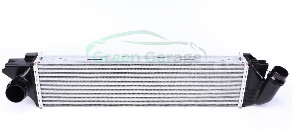 Интеркулер R TRAFIC 14- 1.6DCI MAHLE / KNECHT CI31000P (фото 1)