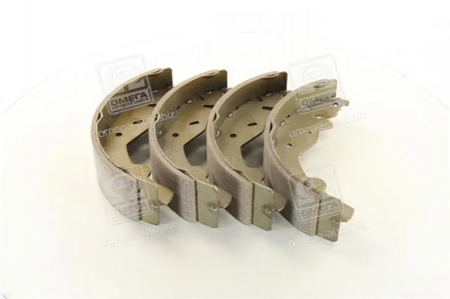Колодка гальм. барабан. KIA SPORTAGE (вир-во) PARTS-MALL PLB008 (фото 1)