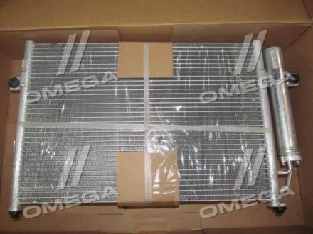 Конденсор кондиционера HYUNDAI GETZ MT ALL 02- Van Wezel 82005087