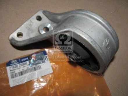 Опора двигуна задня Hyundai Santa Fe 00-05 (пр-во Mobis) Hyundai/Kia/Mobis 2193026800