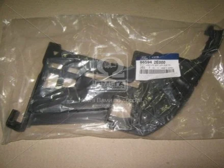 Кронштейн бампера переднього правий Hyundai/Kia/Mobis 865942E000