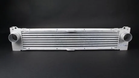 Радіатор інтеркулера, 2.2CDI -06 KALE 348000