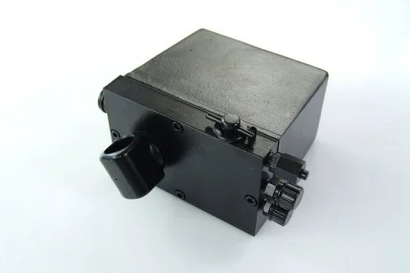 Опрокидывающий насос, кабина PE AUTOMOTIVE 10360000A