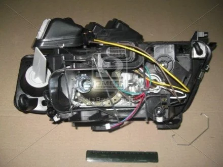 Фара пра. AUDI A6 01-05 (вир-во) TYC 20A405052B