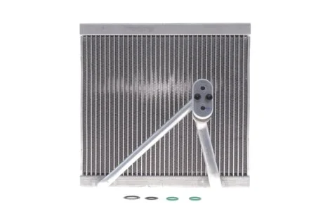 Автозапчасть NRF 36181