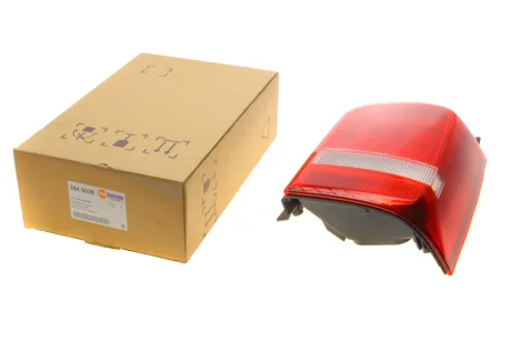 Ліхтар стопа, правий AUTOTECHTEILE 394 5026