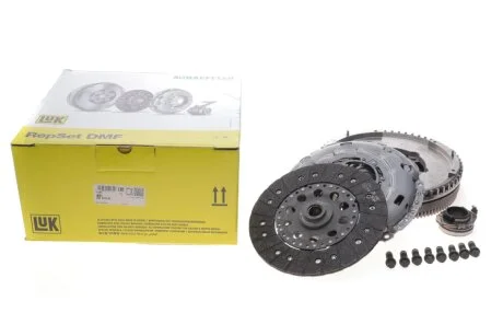 Комплект зчеплення MAZDA 3/5/6 2,0 DI 02-10 DMF LUK 600028900