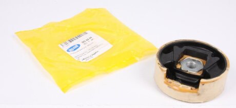 Подушка двигуна VW Caddy 03- сзади сверху (с резьбой) BELGUM PARTS BG2208
