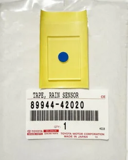 Наклейка датчика дощу TOYOTA 8994442020
