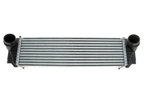 Радіатор інтеркулера BMW 5 (F10) 3.5i/ 7 (F01/F02/F03/F04) 4.0i 10-17 VALEO 818367