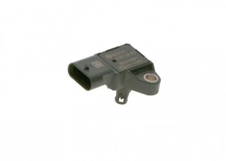 Датчик тиску у впускному колекторі FORD C-MAX II, FIESTA VII, FOCUS IV, GRAND C-MAX, PUMA, TOURNEO CONNECT V408 NADWOZIE WIELKO, TOURNEO COURIER V769, TRANSIT CONNECT V408/MINIVAN 1.0-2.3 10.12- BOSCH 0261230495