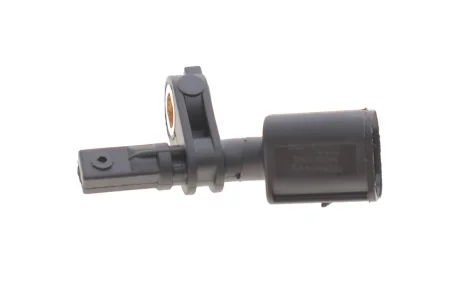 Датчик ABS (передній) VW Caddy 20-/Golf VII/Passat/Skoda Roomster 08- (R) (L=62mm) KAVO BAS10011