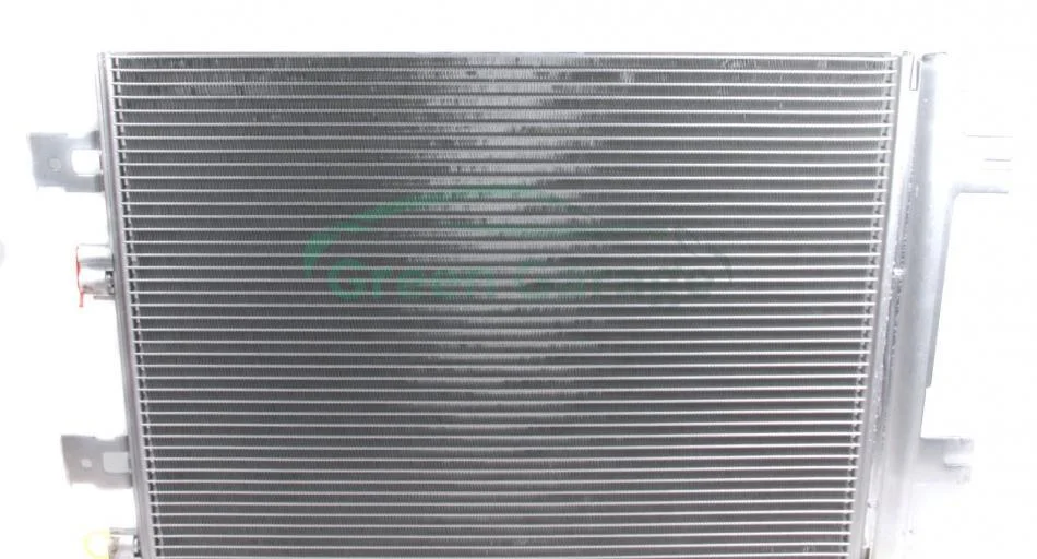 Конденсер кондиционера DUSTER, LOGAN I, SANDERO 04- RENAULT 921007794R (фото 1)