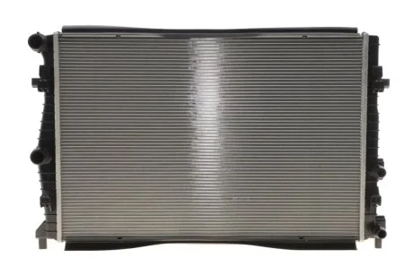 CH┼üODNICA VW GOLF 19- NRF 550262