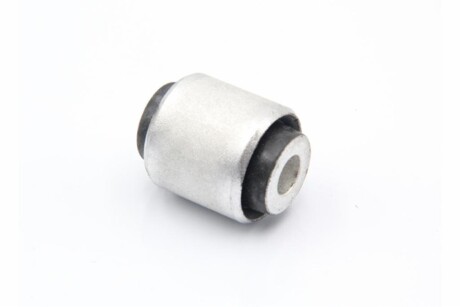-TEKNOROT BMW С/блок тяги (важеля) задньої підвіски 1 F20,2,3 F30,4 12- KAUTEK BM-BS113