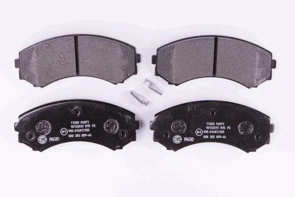 Комплект гальмівних накладок, дискове гальмо HELLA PAGID 8DB 355 009461 (фото 1)
