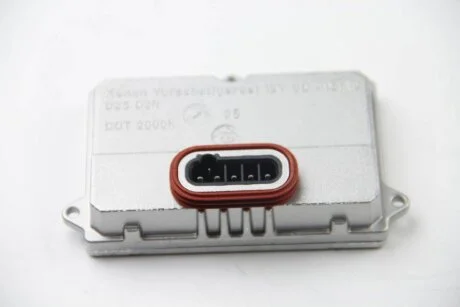 Блок розпалювання ксенону A6/BMW 5(E60) /5(E61) / X5(E53) /FOCUS 98- HELLA 5DV 008 290004
