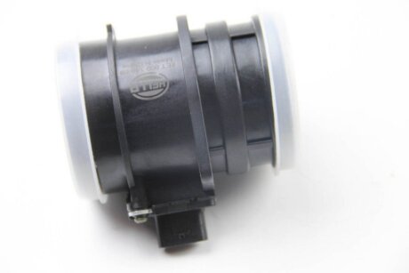 VW Витратомір повітря 5-полюсн.Audi A1/3/4/5/6,Q3/5/7,Golf VI,Jetta IV,Passat,Tiguan,Touareg,T5/6 1.8/2.0TSI HELLA 8ET 009 149591