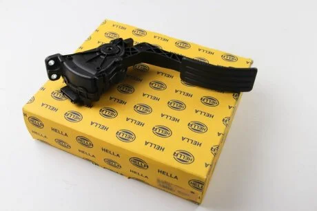 RENAULT датчик положення педалі акселератора Duster,Logan,Sandero 06- HELLA 6PV 010 946191