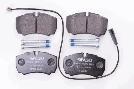 Комплект гальмівних накладок, дискове гальмо HELLA PAGID 8DB 355 005421