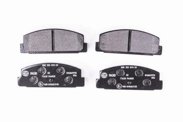 Комплект гальмівних накладок, дискове гальмо HELLA PAGID 8DB 355 011131 (фото 1)